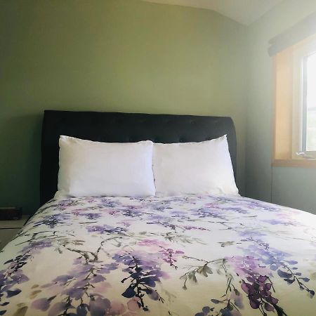 Midnight Sun Vacation Home وايتهورس المظهر الخارجي الصورة