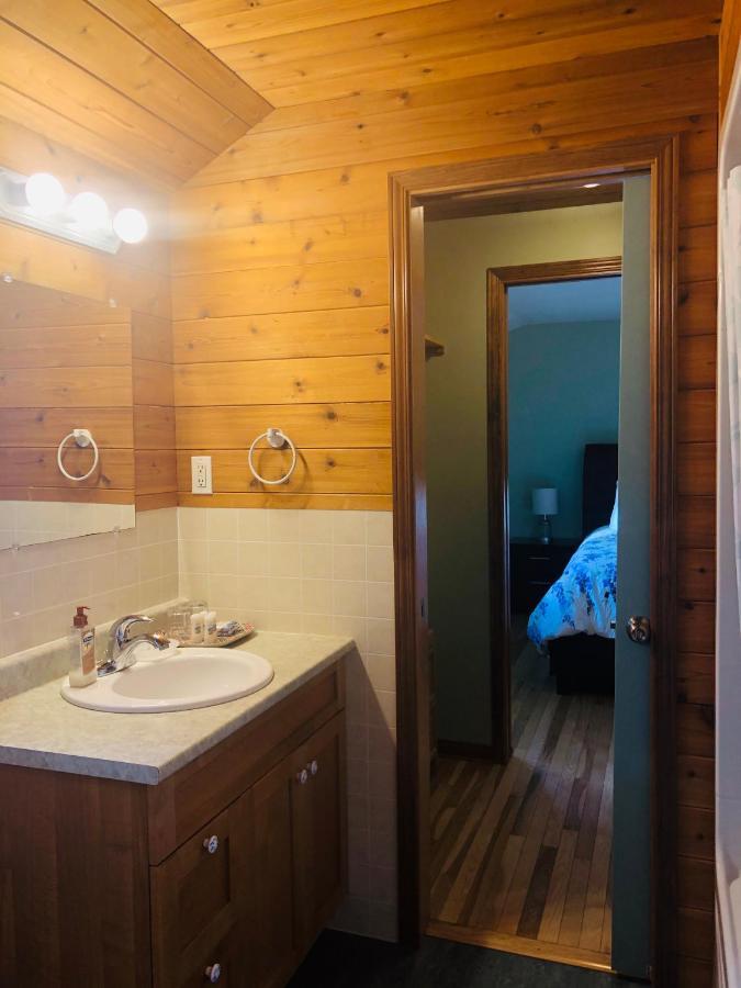 Midnight Sun Vacation Home وايتهورس المظهر الخارجي الصورة