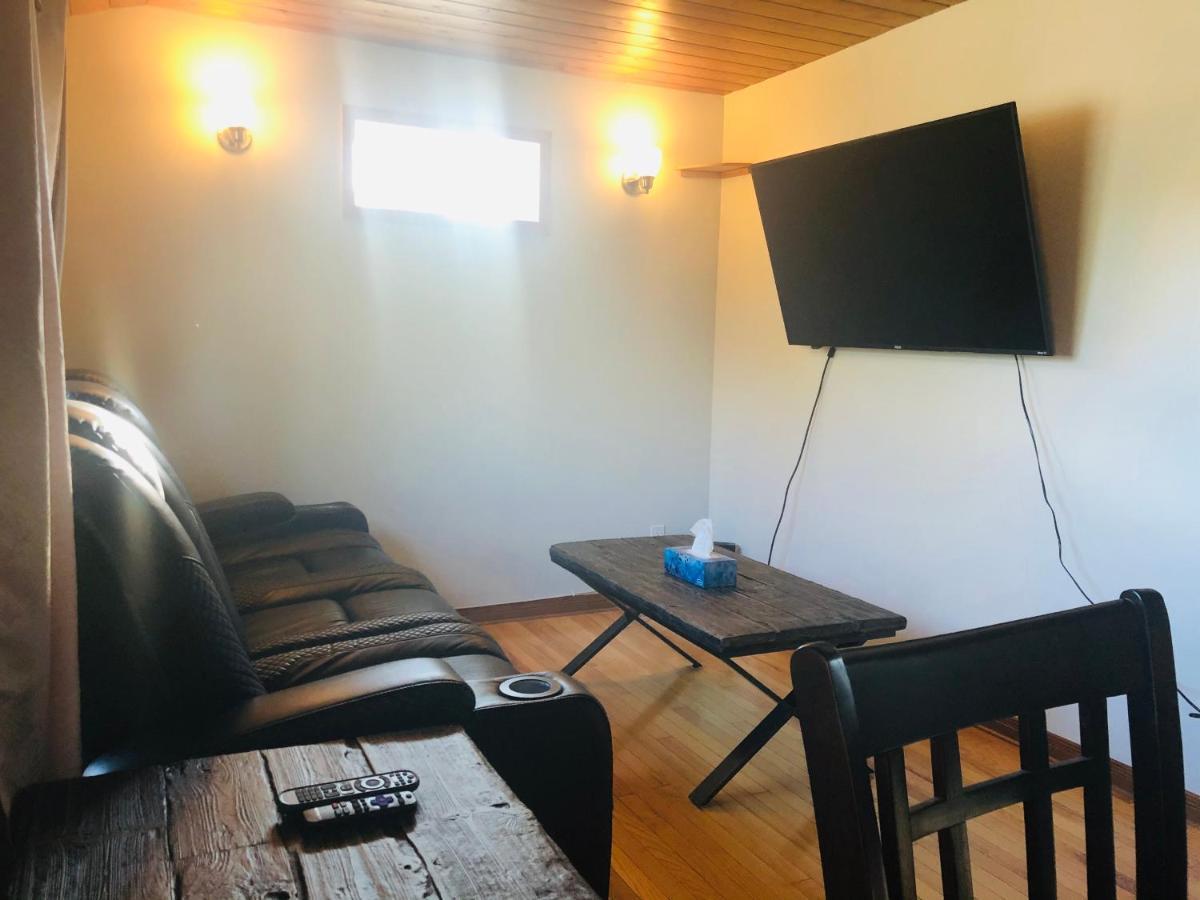 Midnight Sun Vacation Home وايتهورس المظهر الخارجي الصورة
