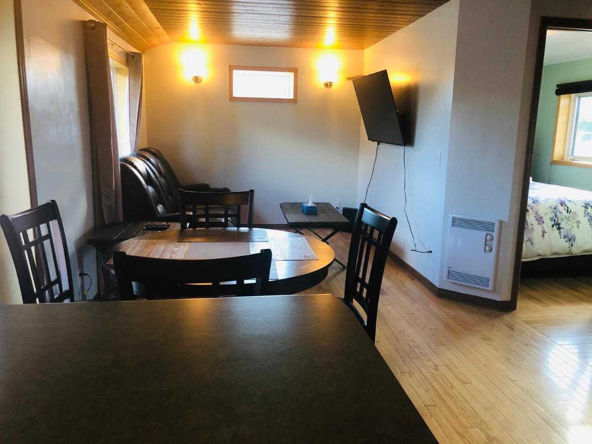 Midnight Sun Vacation Home وايتهورس المظهر الخارجي الصورة