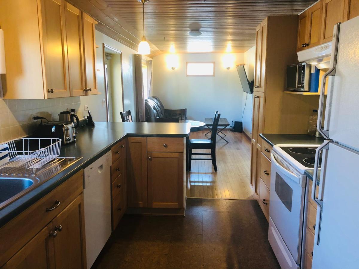 Midnight Sun Vacation Home وايتهورس المظهر الخارجي الصورة