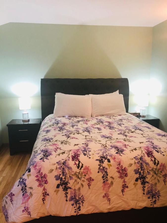 Midnight Sun Vacation Home وايتهورس المظهر الخارجي الصورة