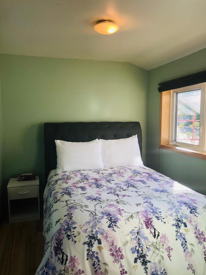 Midnight Sun Vacation Home وايتهورس المظهر الخارجي الصورة